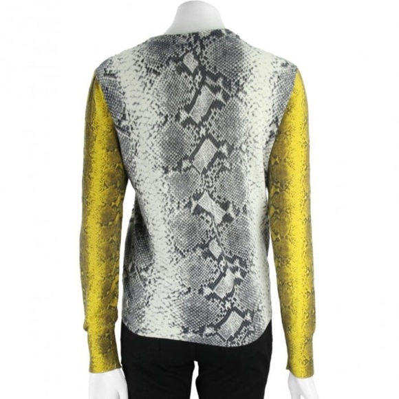 EQUIPMENT
Snakeskin Print Silk Slim Fit Shirt (21) - Picture 2 of 9